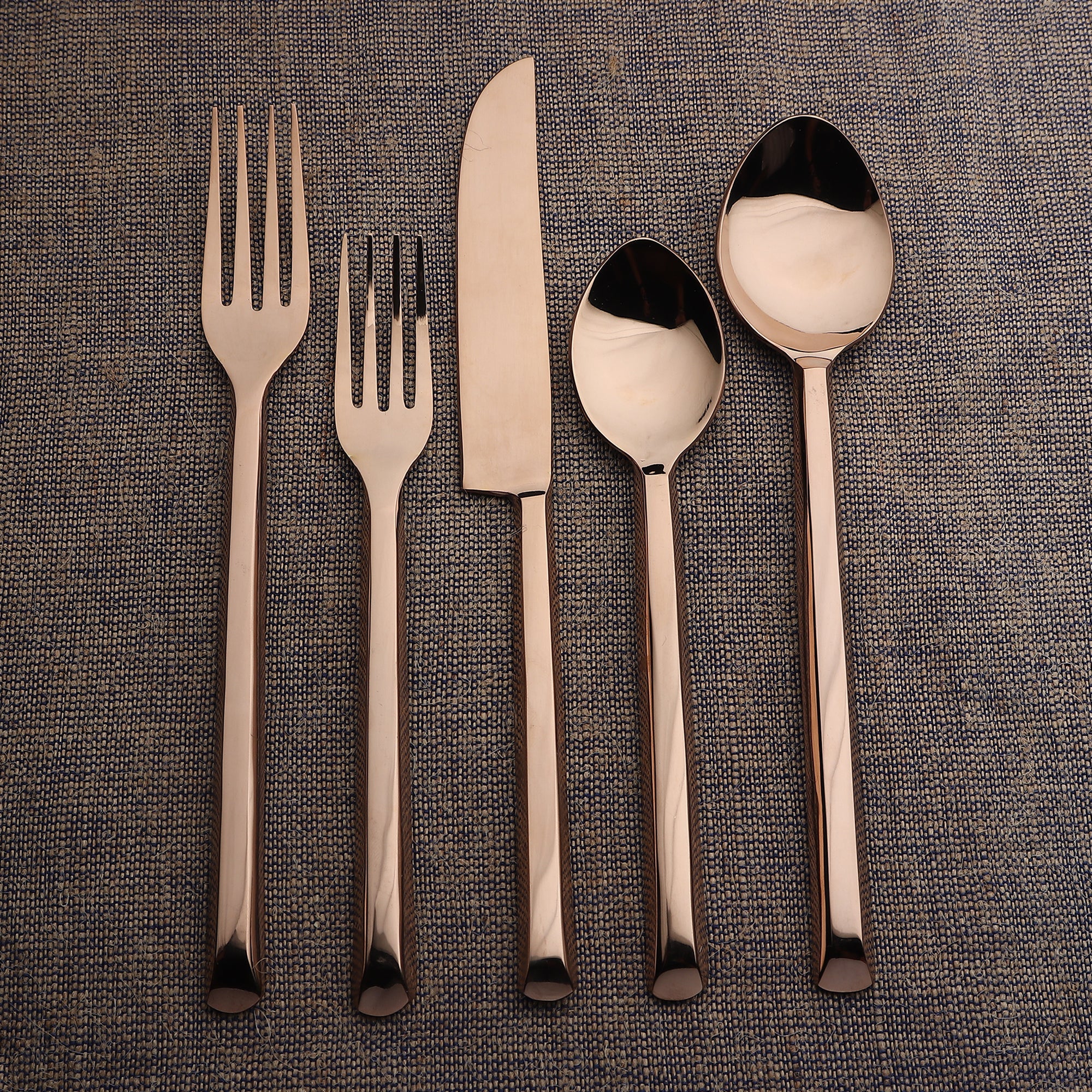 Plateau Flatware Set — 5 Piece
