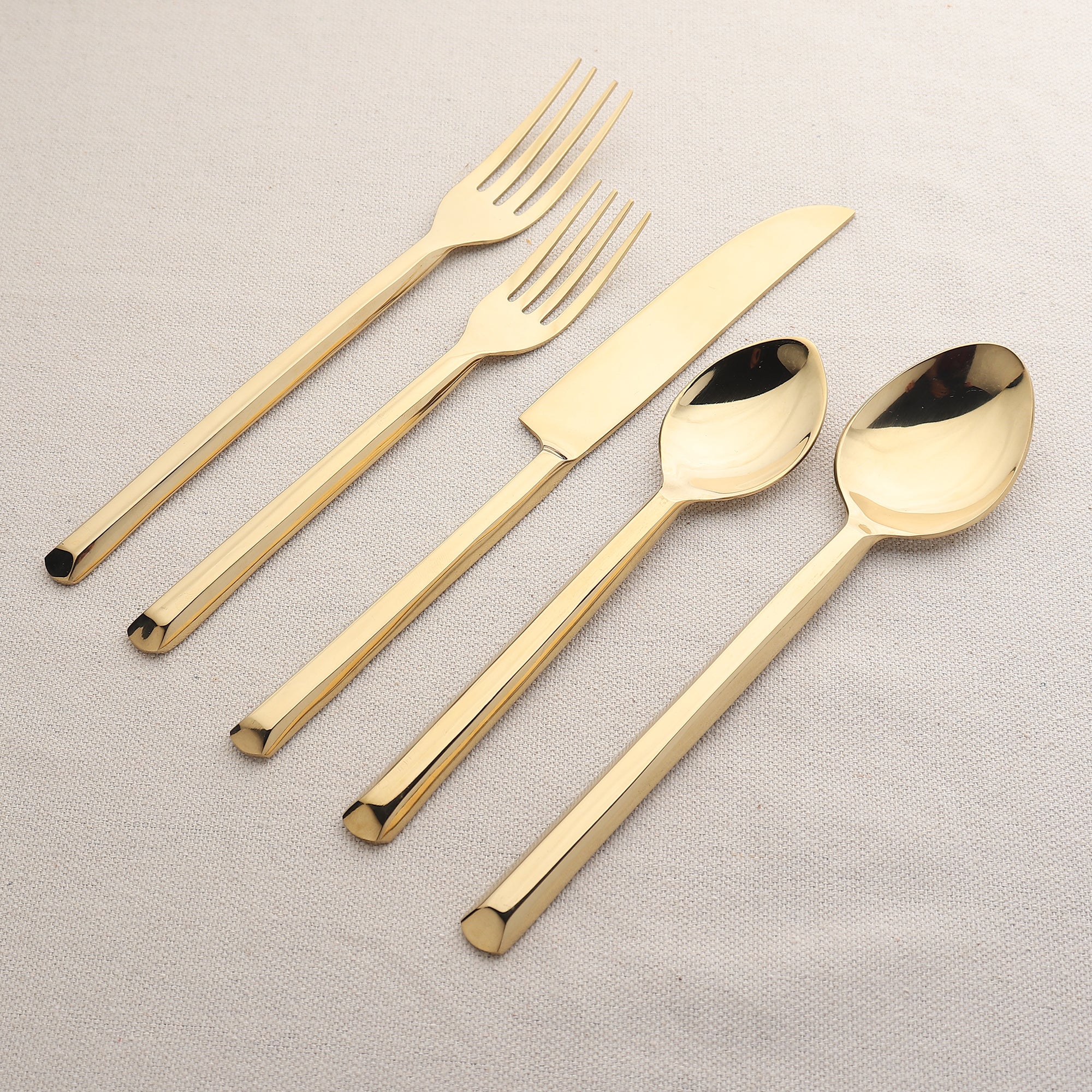 Plateau Flatware Set — 5 Piece